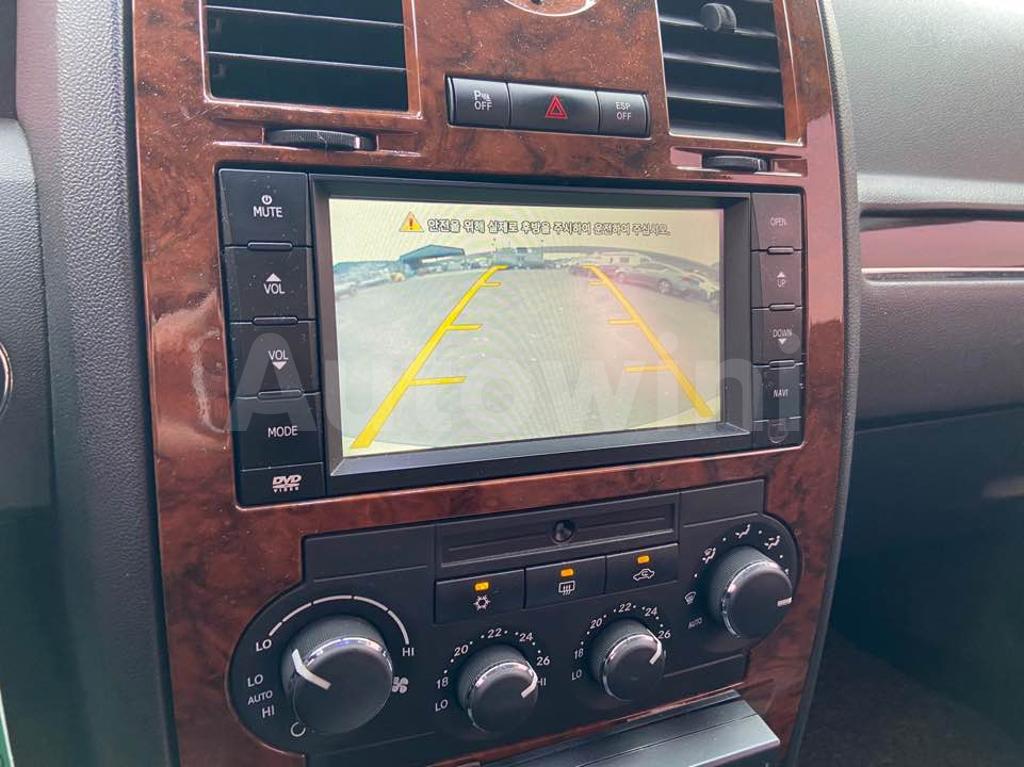 2010 CHRYSLER 300C FUNERAL COACH SUNR/NAVI/CAMAT - 23