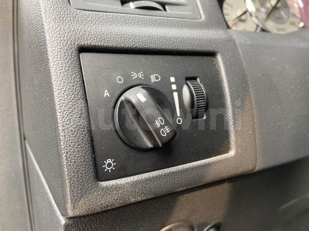 2010 CHRYSLER 300C FUNERAL COACH SUNR/NAVI/CAMAT - 25