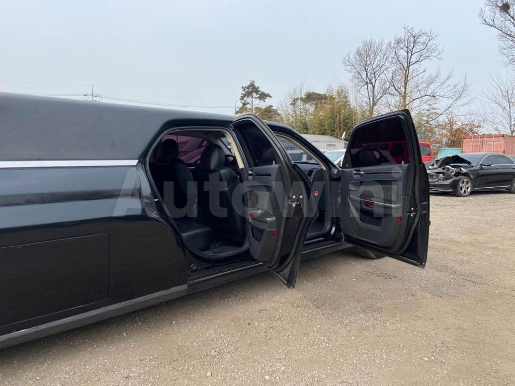2010 CHRYSLER 300C FUNERAL COACH SUNR/NAVI/CAMAT - 38