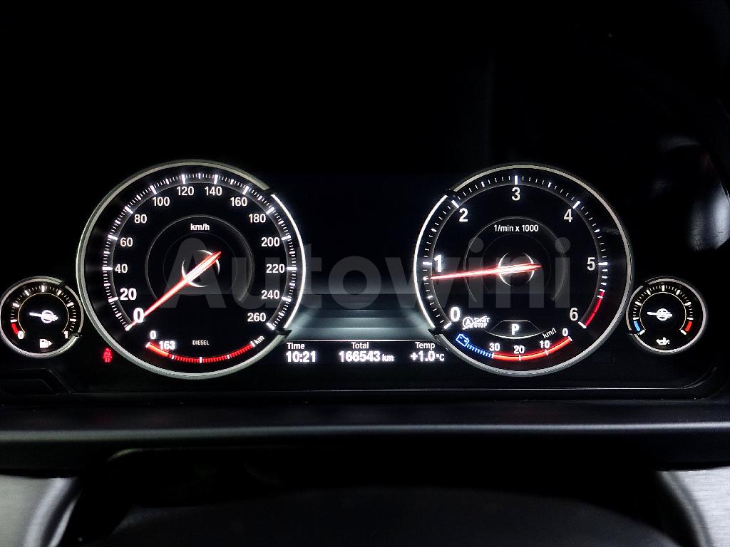2013 BMW 5 SERIES F10  520D - 7