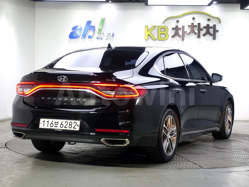 KMHF441RBJA093941 2018 HYUNDAI GRANDEUR IG AZERA 2.2 PREMIUM SPECIAL-3