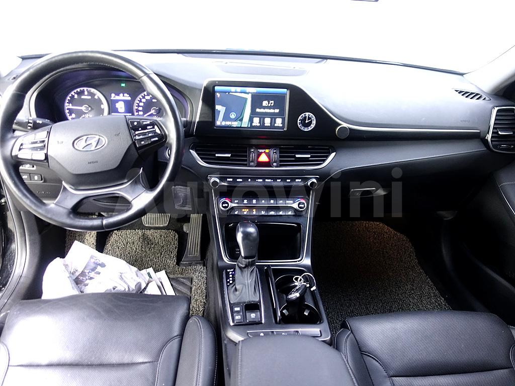 KMHF441RBJA093941 2018 HYUNDAI GRANDEUR IG AZERA 2.2 PREMIUM SPECIAL-4