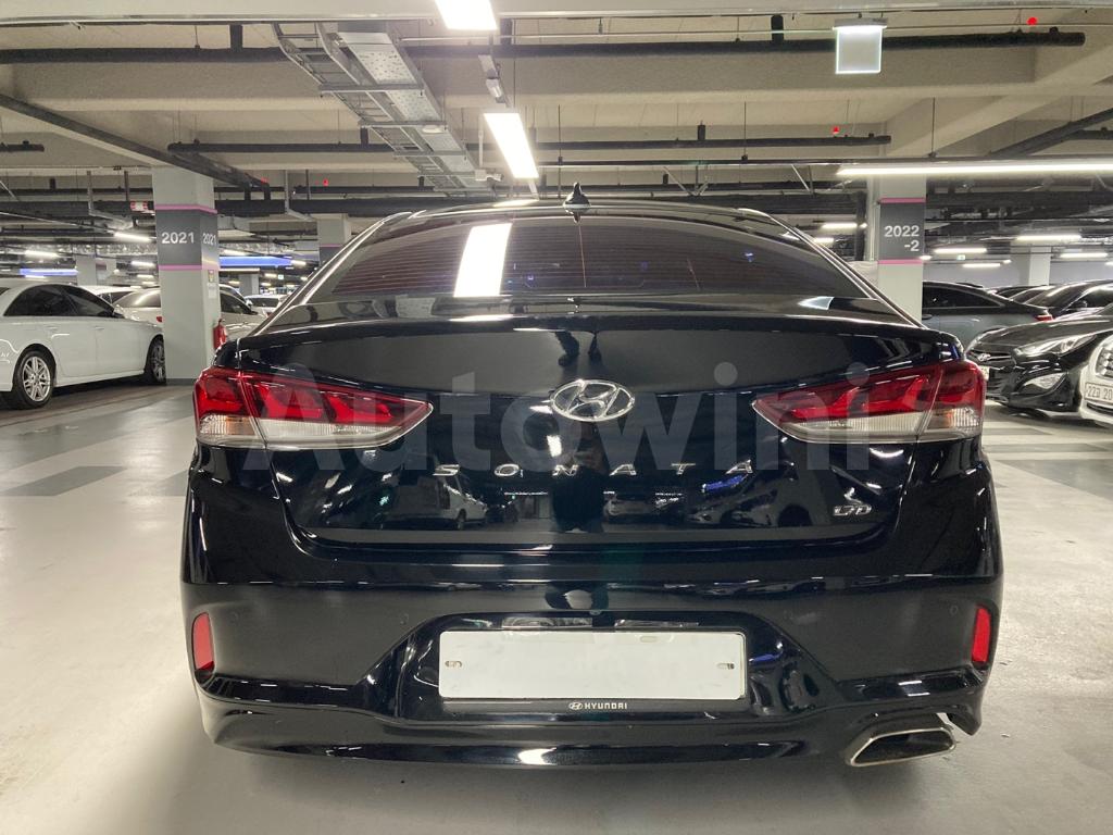KMHE241AGJA355924 2018 HYUNDAI SONATA RISE P.SUNROOF/S.KEY/NAVI/NO ACCIDE-5