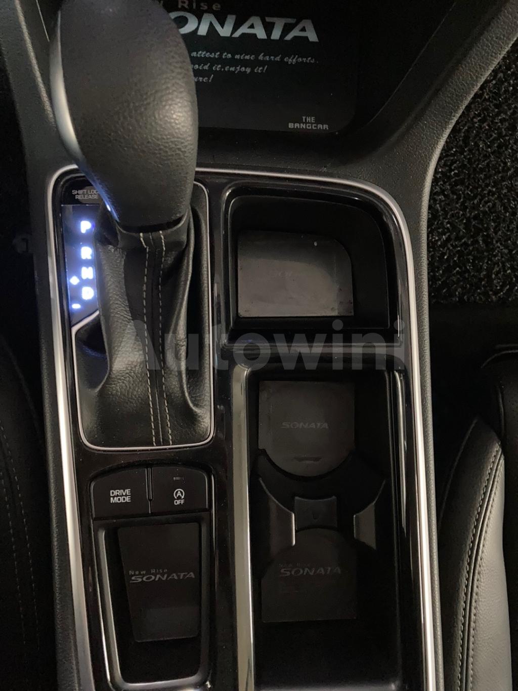 2018 HYUNDAI SONATA RISE P.SUNROOF/S.KEY/NAVI/NO ACCIDE - 27