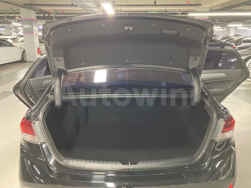 2018 HYUNDAI SONATA RISE P.SUNROOF/S.KEY/NAVI/NO ACCIDE - 37