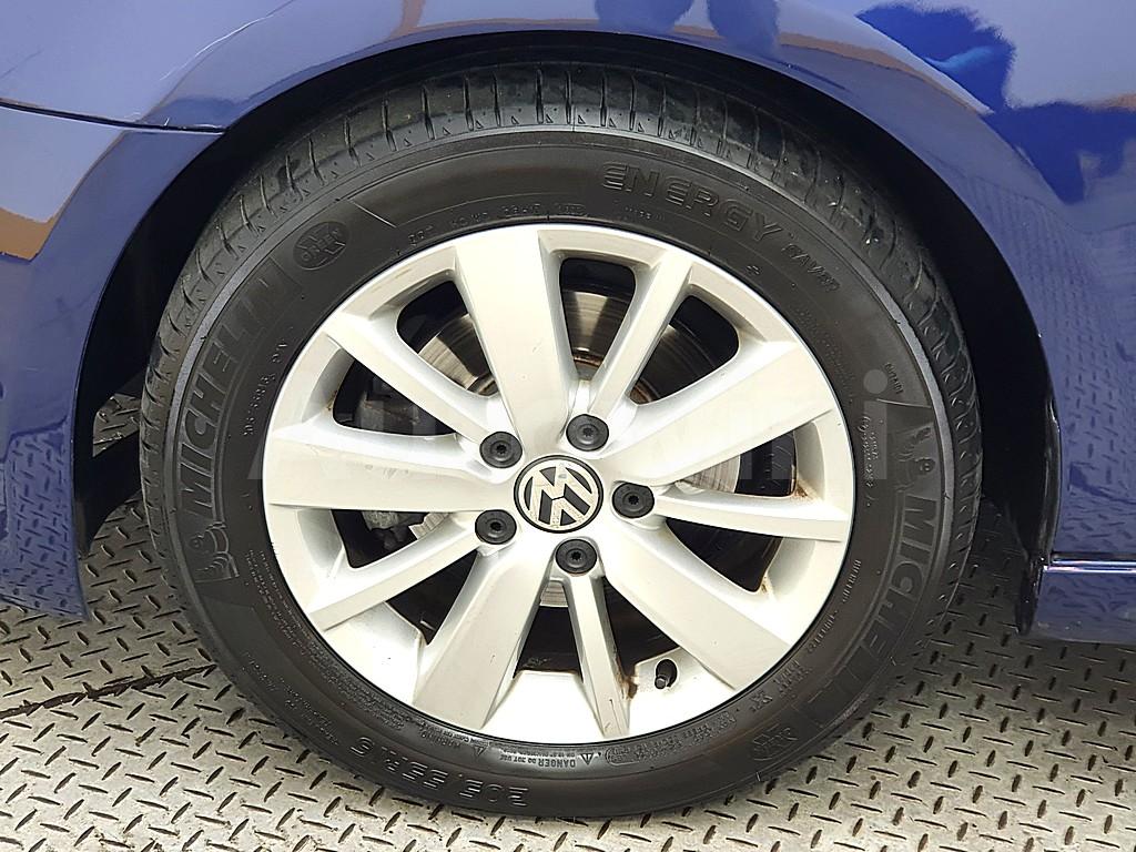 2013 VOLKSWAGEN GOLF 6GEN 1.6 TDI BLUEMOTION - 19