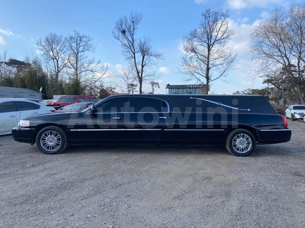 2LNBL8CW4AX611131 2010 LINCOLN TOWN CAR FUNERAL COACH REAR CAMERA/ABS-2