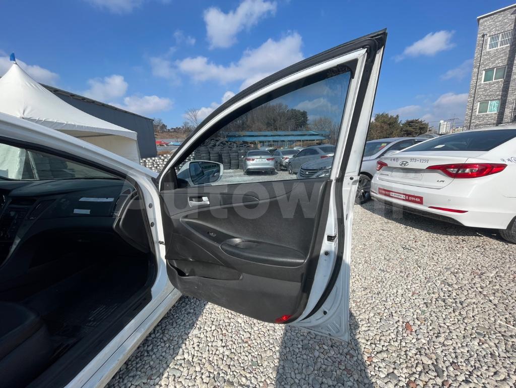 2016 HYUNDAI YF SONATA THE BRILLIANT LPG TAXI - 16