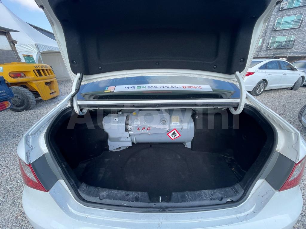 2016 HYUNDAI YF SONATA THE BRILLIANT LPG TAXI - 18