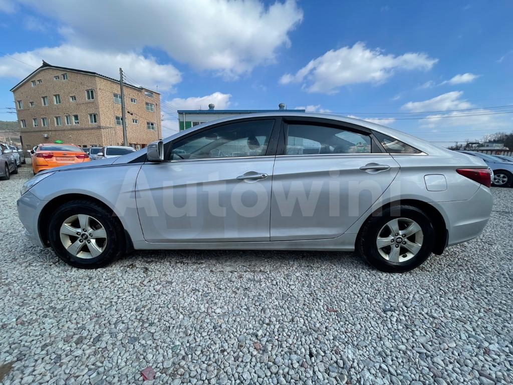 2016 HYUNDAI YF SONATA THE BRILLIANT LPG TAXI - 8