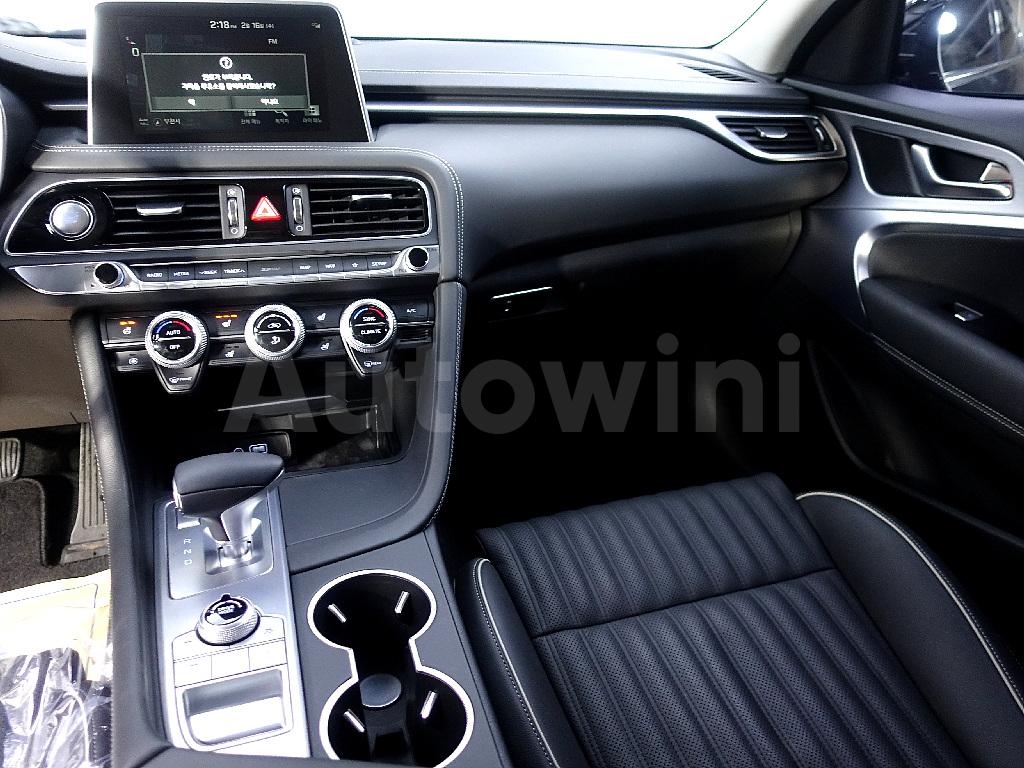 2020 GENESIS G70 2.0T AWD ELITE - 10
