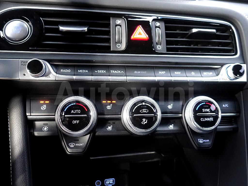 2020 GENESIS G70 2.0T AWD ELITE - 11