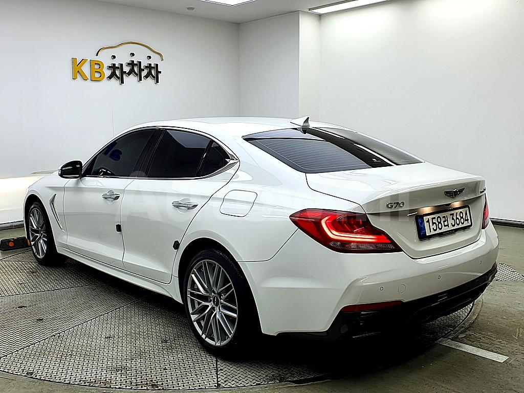 KMTG341ADLU072957 2020 GENESIS G70 ELITE-3