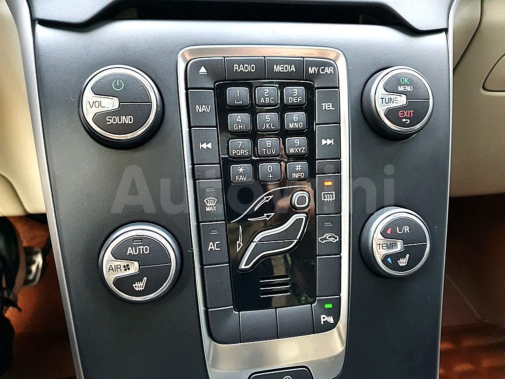2014 VOLVO V40 D2 - 14