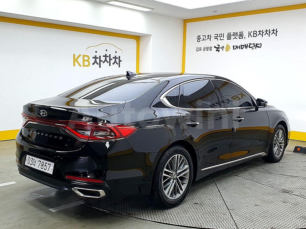 KMHF141RBKA195823 2019 HYUNDAI GRANDEUR IG AZERA 2.2 DIESEL PREMIUM-2