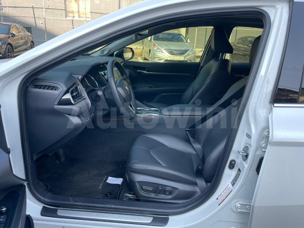 2019 TOYOTA  CAMRY XLE FULL OPTION - 8