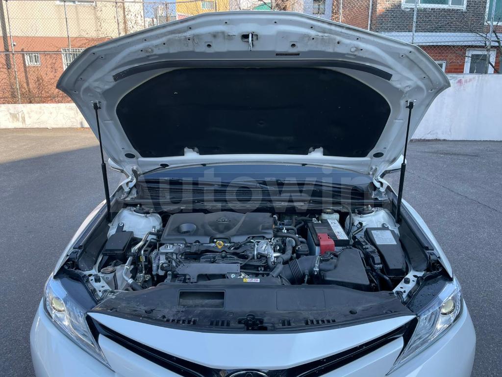 2019 TOYOTA  CAMRY XLE FULL OPTION - 17