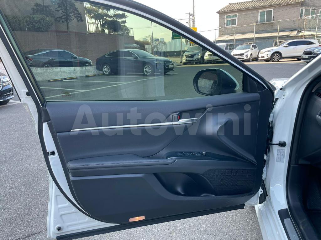 2019 TOYOTA  CAMRY XLE FULL OPTION - 34