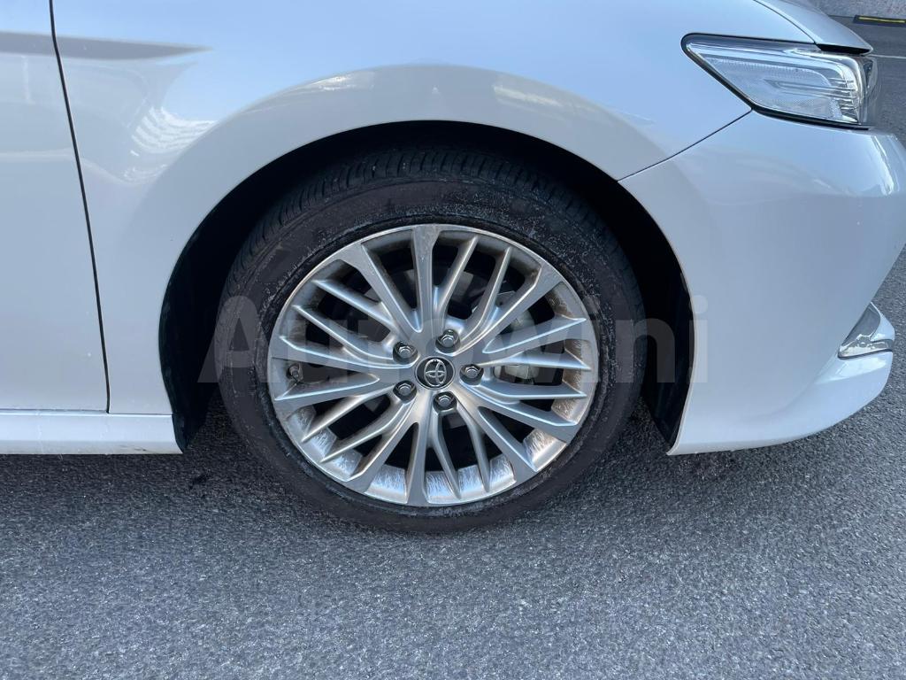 2019 TOYOTA  CAMRY XLE FULL OPTION - 36