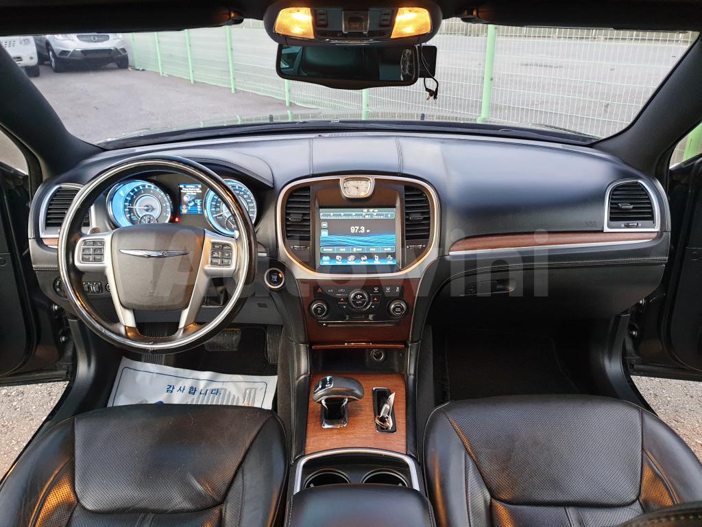 2012 CHRYSLER  300C SUNROOF S.KEY CAMERA NAVI - 25