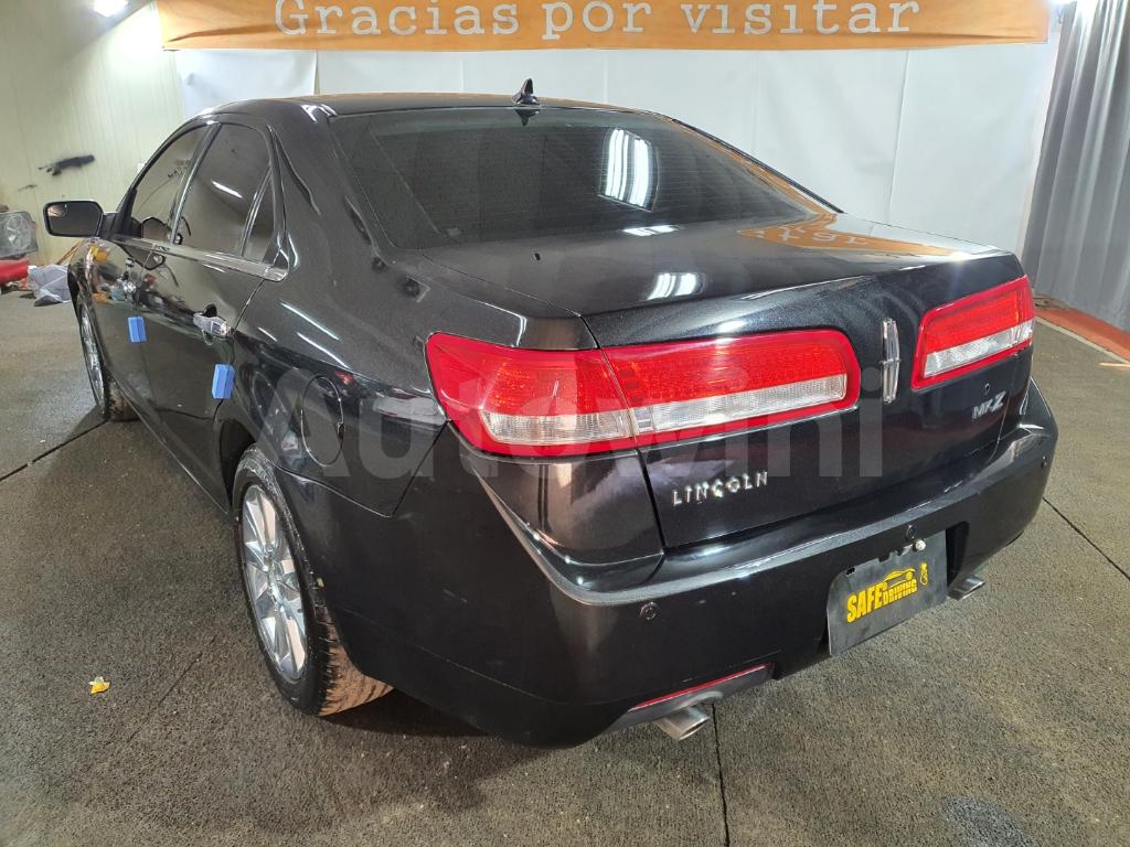 3LNHL2GC8BR755093 2011 LINCOLN MKZ NAVI+REARCAM+SUNROOF-3