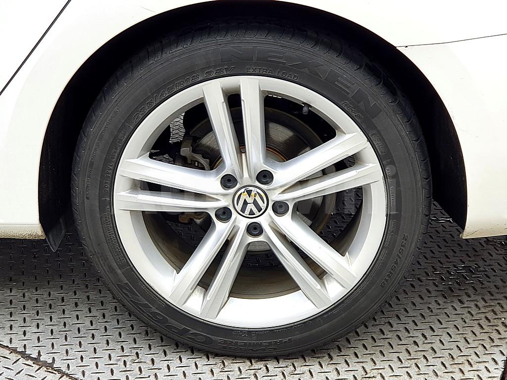 2015 VOLKSWAGEN  PASSAT 2.0 TDI - 18