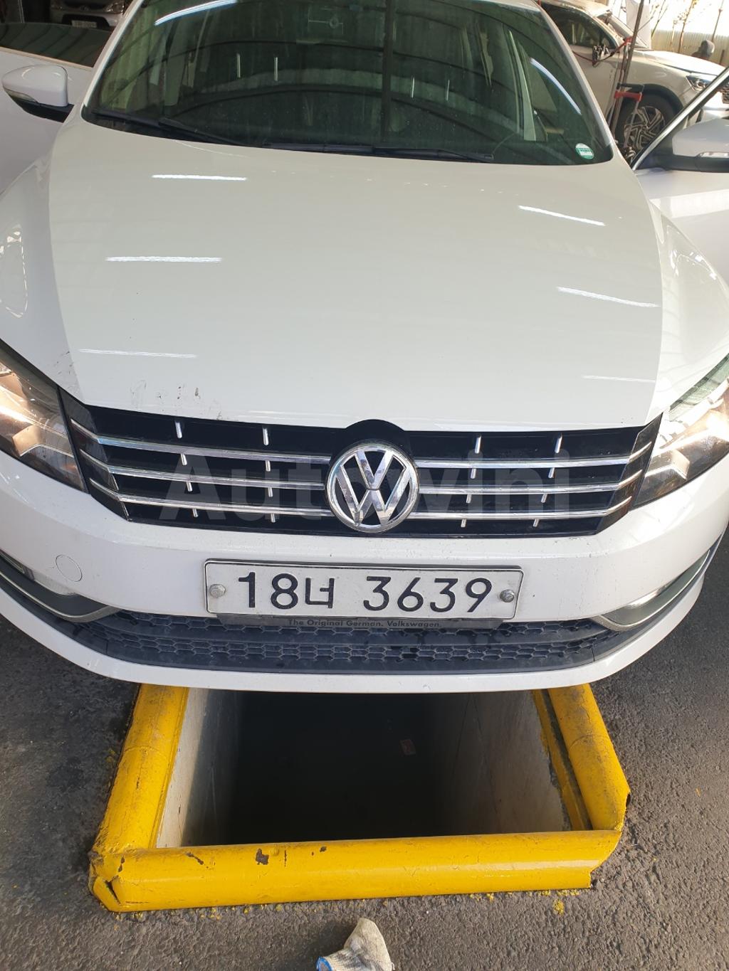2015 VOLKSWAGEN  PASSAT 2.0 TDI - 21
