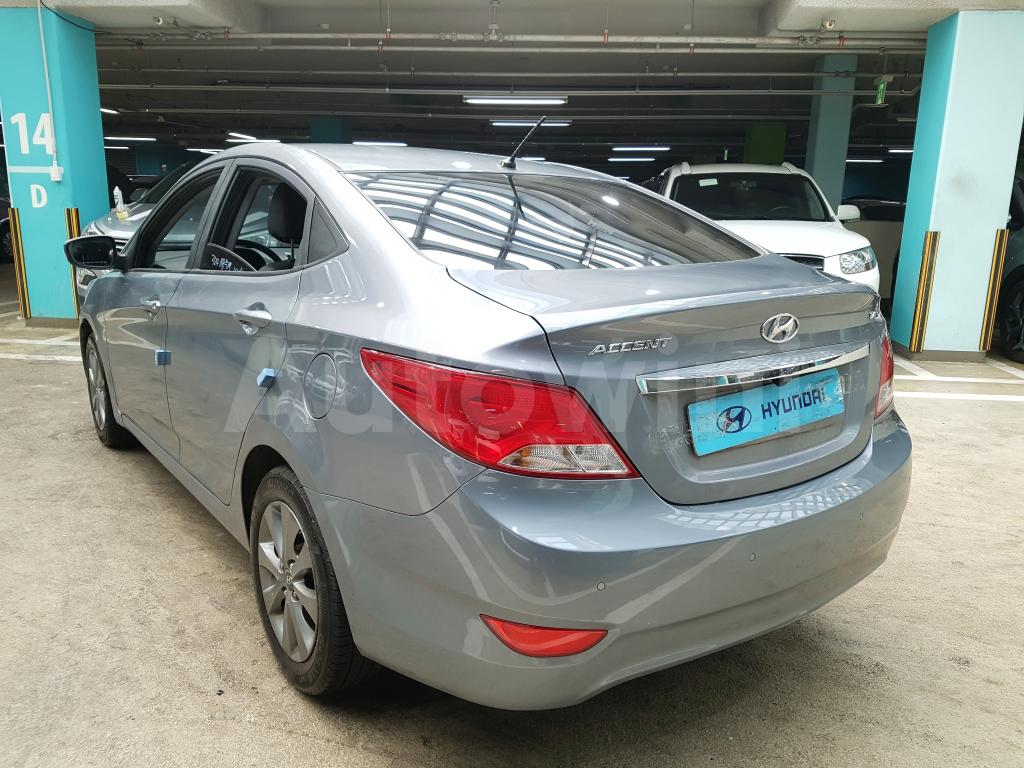 KMHCT41BEKU452782 2019 HYUNDAI ACCENT  G-15R+LED+LEATHER+ANDROID)-4