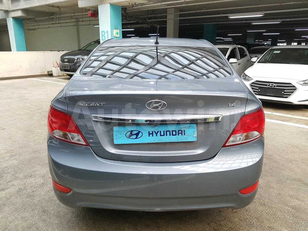 KMHCT41BEKU452782 2019 HYUNDAI ACCENT  G-15R+LED+LEATHER+ANDROID)-5