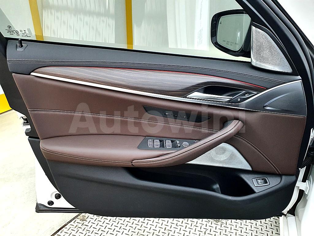 2021 BMW  5 SERIES G30  M550I XDRIVE - 8