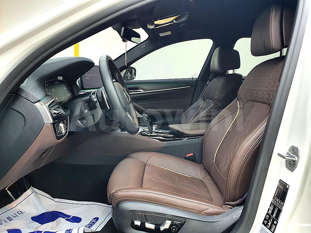 2021 BMW  5 SERIES G30  M550I XDRIVE - 9