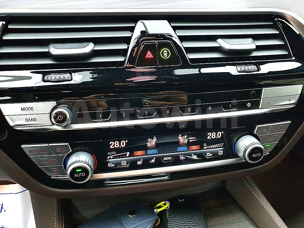 2021 BMW  5 SERIES G30  M550I XDRIVE - 12