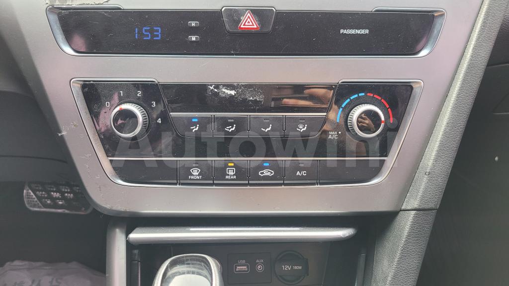 2018 HYUNDAI LF SONATA LPI 2WD A/T - 32