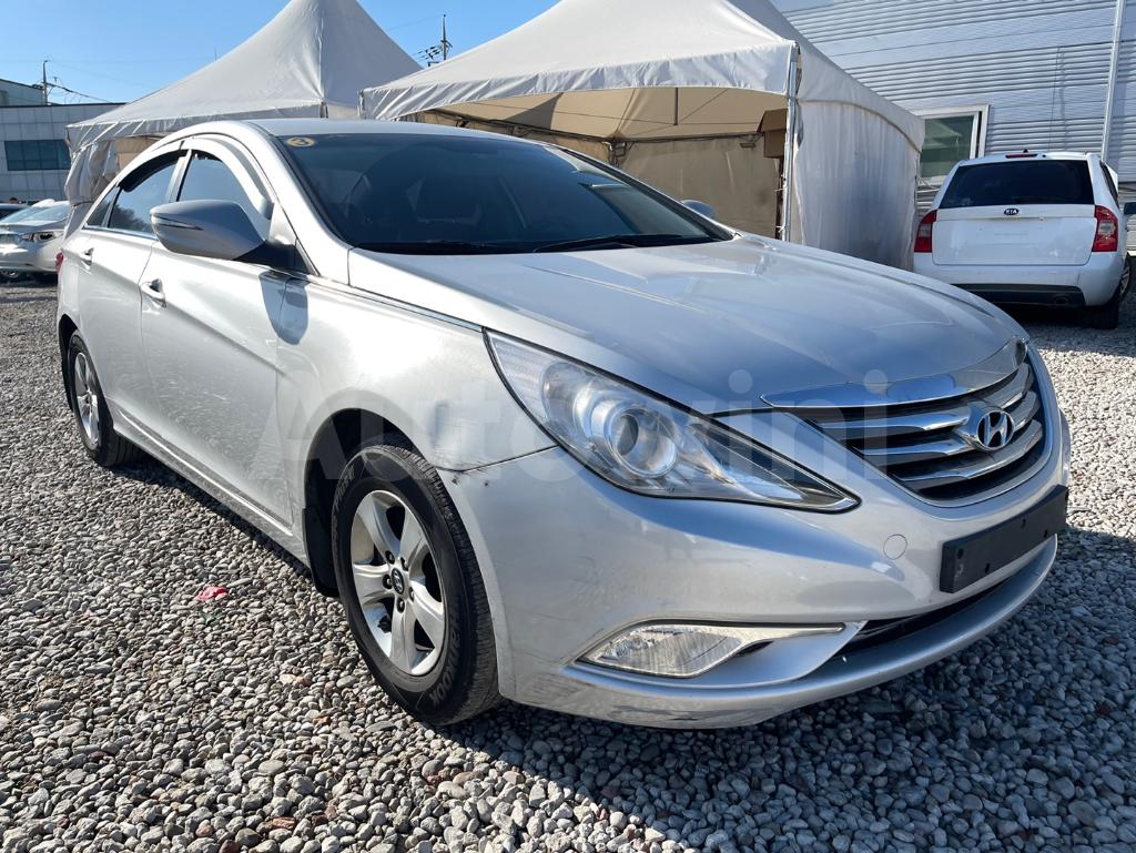 KMHEC41LBGA685862 2016 HYUNDAI YF SONATA THE BRILLIANT LPG TAXI-2