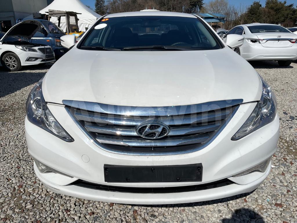 KMHEC41LBGA684535 2016 HYUNDAI YF SONATA THE BRILLIANT LPG TAXI-1