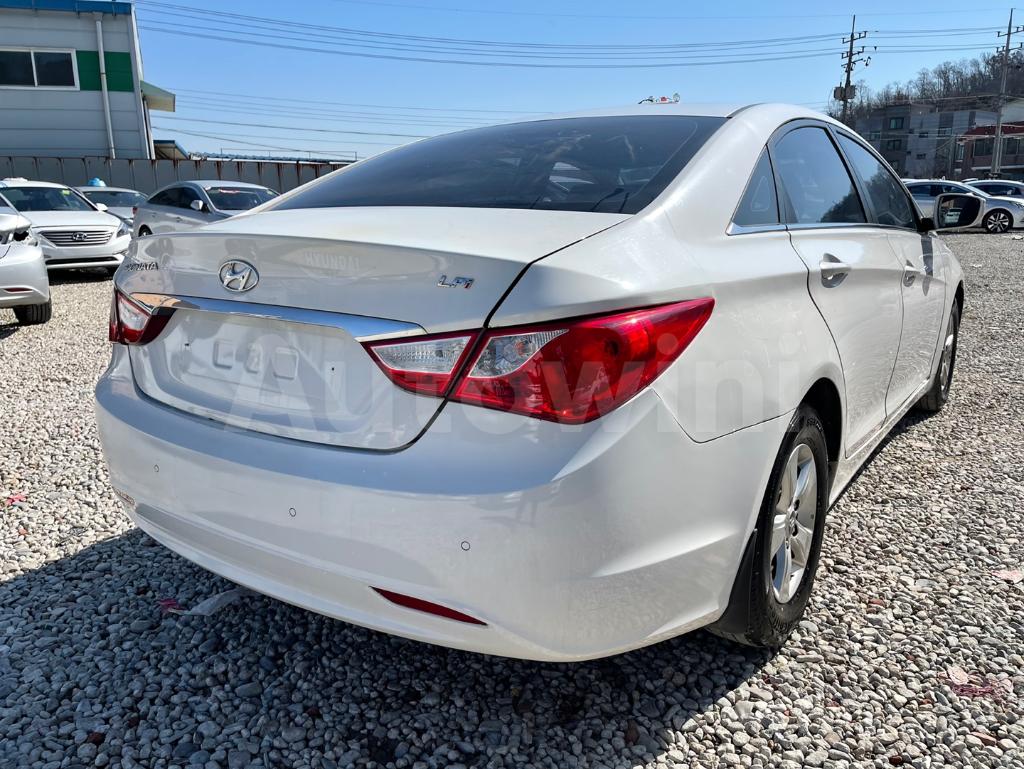 KMHEC41LBGA684535 2016 HYUNDAI YF SONATA THE BRILLIANT LPG TAXI-4