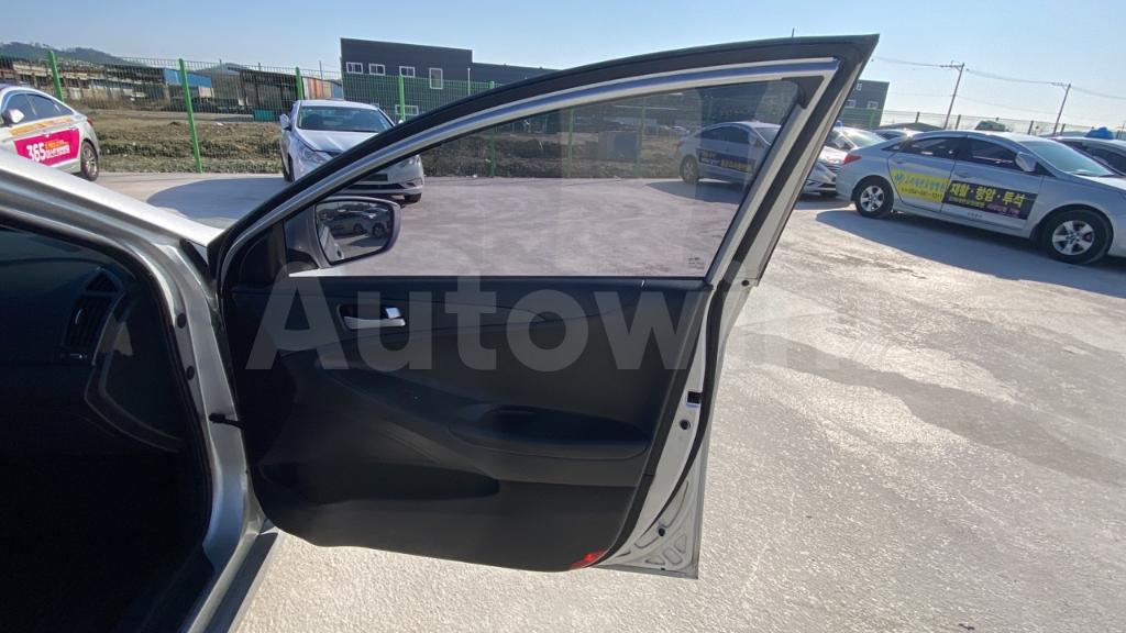 2016 HYUNDAI YF SONATA THE BRILLIANT 16 OF 15 TAXI REAL MILEAGE - 39