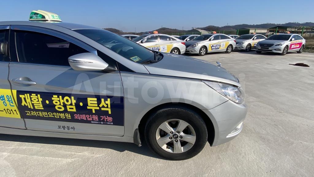 KMHEC41LBGA684842 2016 HYUNDAI YF SONATA THE BRILLIANT 16 OF 16 TAXI REAL MILEAGE-2