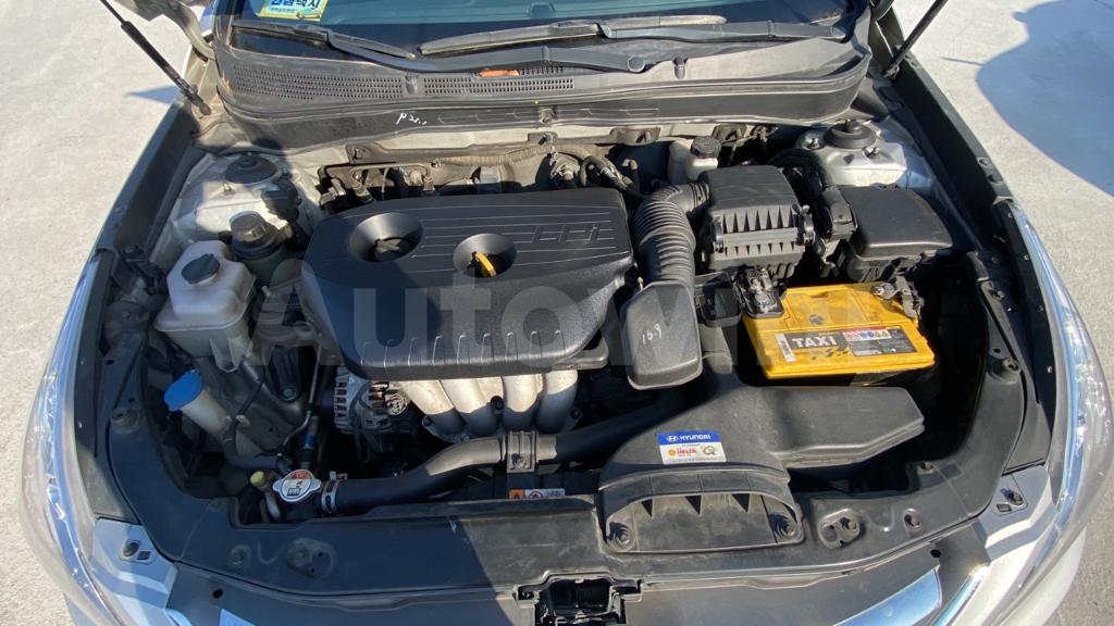2016 HYUNDAI YF SONATA THE BRILLIANT 16 OF 16 TAXI REAL MILEAGE - 12