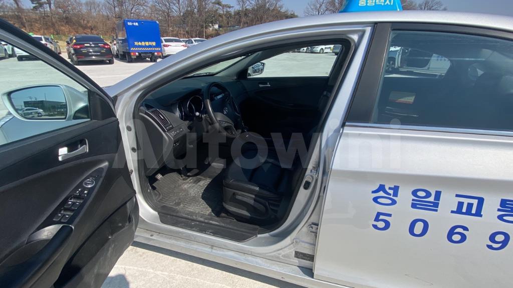 2016 HYUNDAI YF SONATA THE BRILLIANT 16 OF 16 TAXI REAL MILEAGE - 20