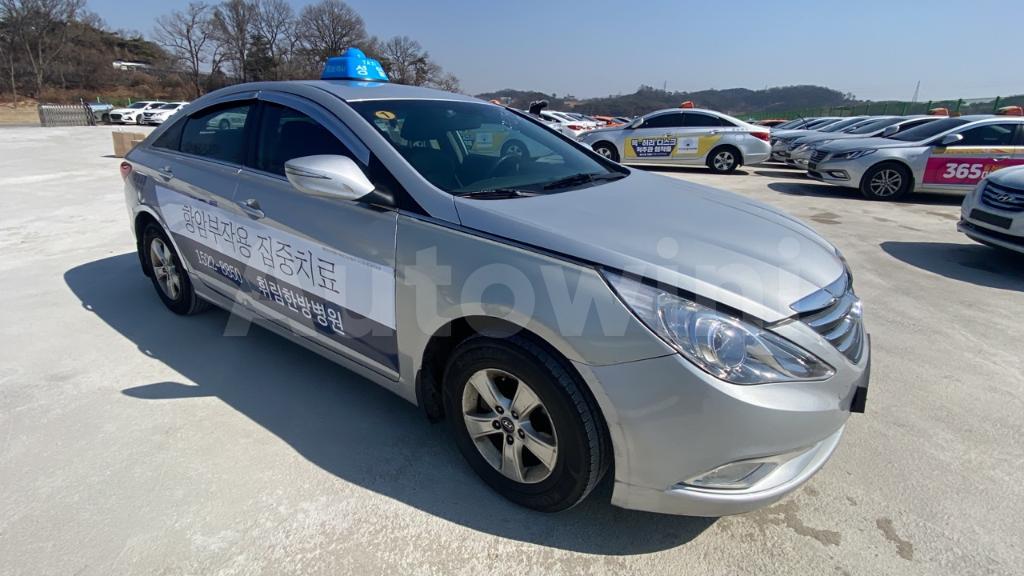 2016 HYUNDAI YF SONATA THE BRILLIANT 16 OF 16 TAXI REAL MILEAGE - 28