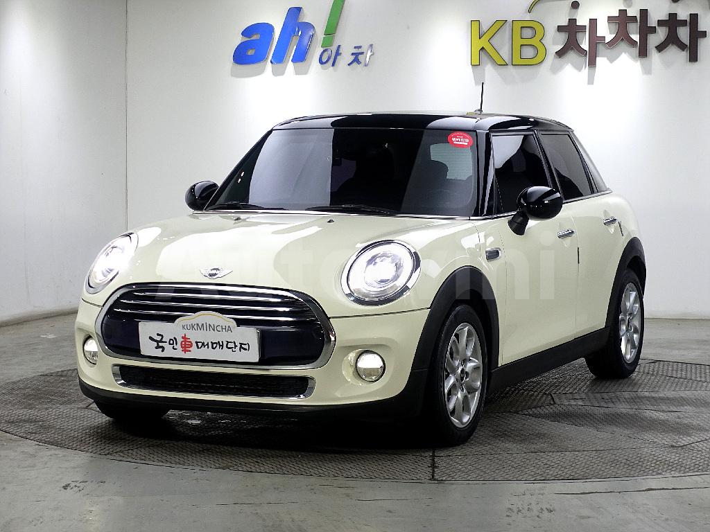 WMWXT310XF2B73270 2015 MINI COOPER D 1.5 FIVE-DOOR-0