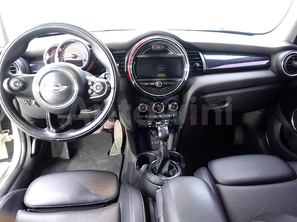 WMWXT310XF2B73270 2015 MINI COOPER D 1.5 FIVE-DOOR-4