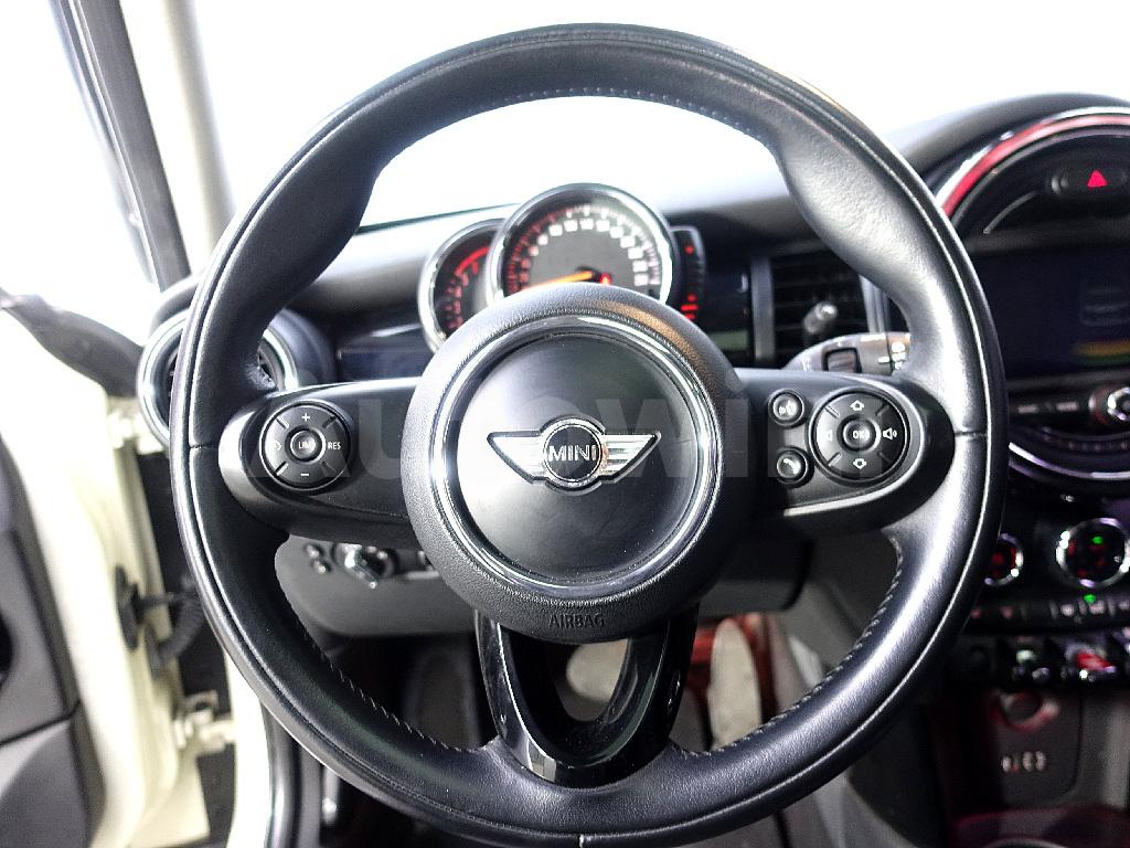 2015 MINI COOPER D 1.5 FIVE-DOOR - 13