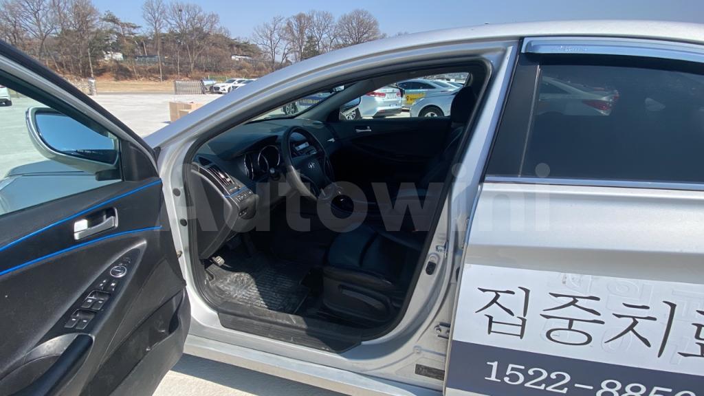 2016 HYUNDAI YF SONATA THE BRILLIANT 16 OF 16 TAXI REAL MILEAGE - 8