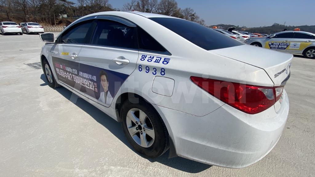 2016 HYUNDAI YF SONATA THE BRILLIANT 16 OF 16 TAXI REAL MILEAGE - 19