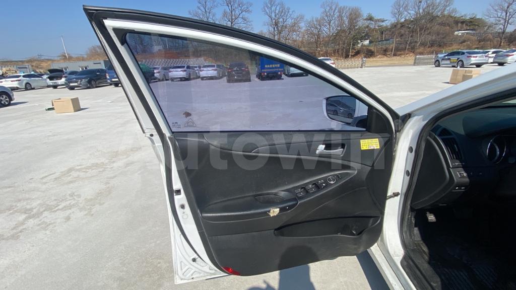 2016 HYUNDAI YF SONATA THE BRILLIANT 16 OF 16 TAXI REAL MILEAGE - 30