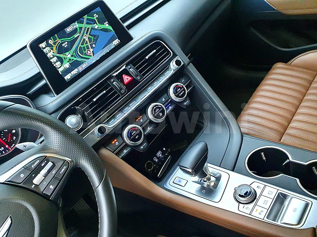 2020 GENESIS G70 2.0T 2WD ELITE - 10