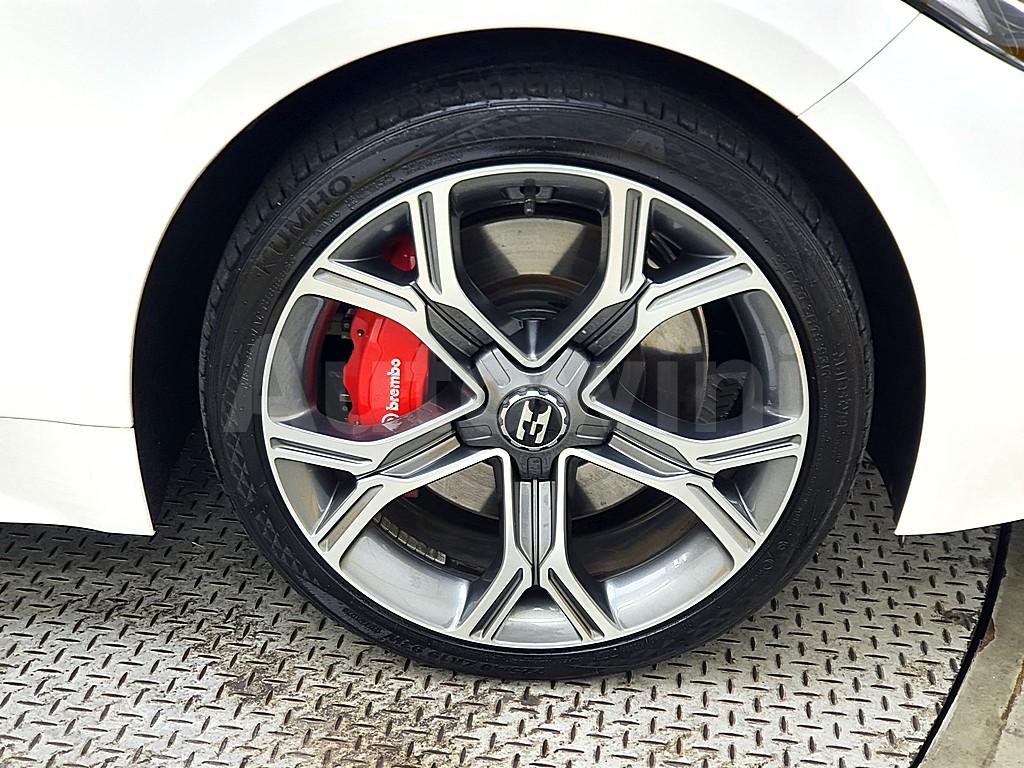 2019 KIA STINGER 2.0 TURBO 2WD PLATINUM - 15