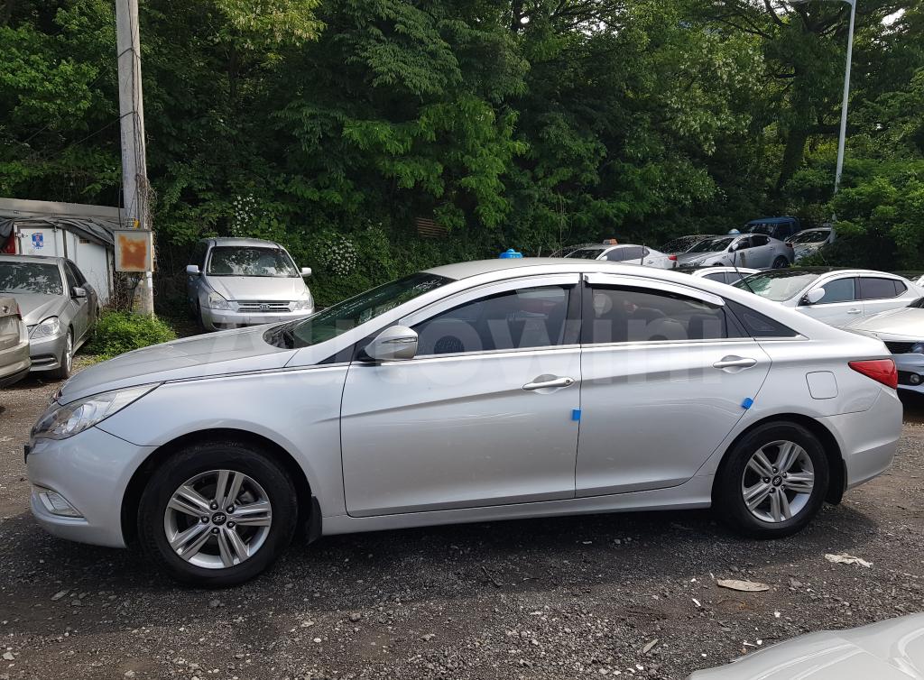 KMHEC41LBDA566761 2013 HYUNDAI YF SONATA THE BRILLIANT LPG-2